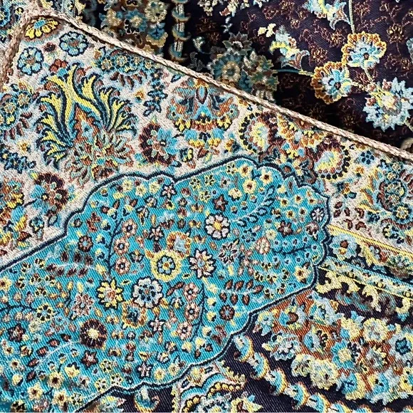 Handmade Decorative Pillow Covers – Made in Dubai 17X17 - Picture 5 of 5